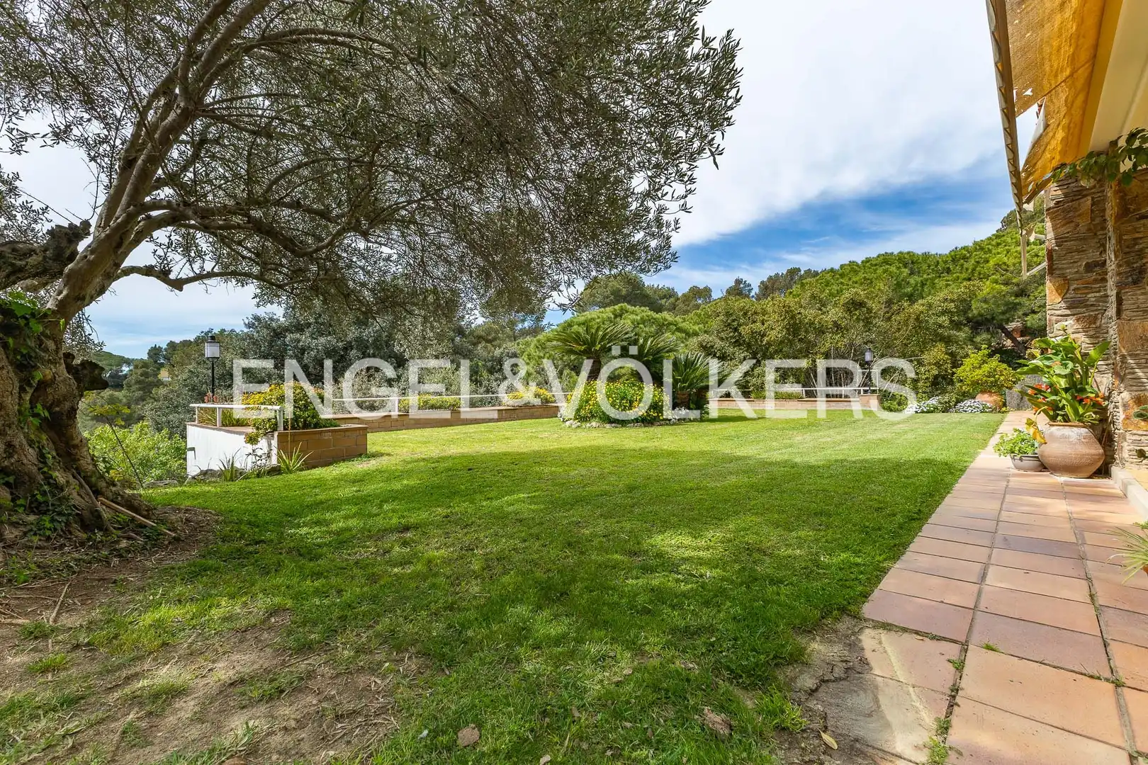Casa o xalet en venda en Cerdanyola del Vallès amb Calefacció, Jardí privat i Parquet