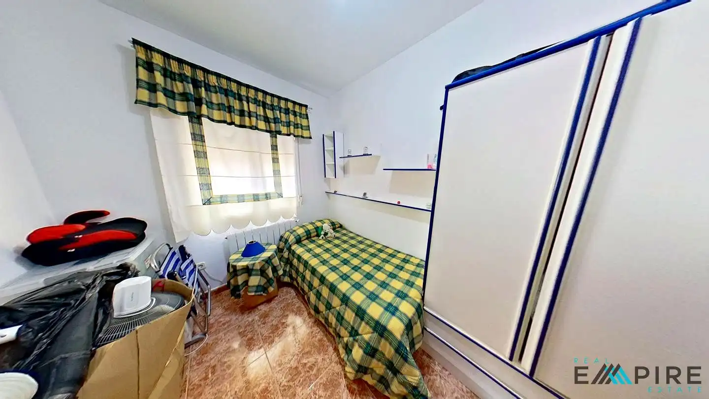 Habitación de Finca rústica en venta en Colmenar de Oreja con Calefacción, Jardín privado y Terraza