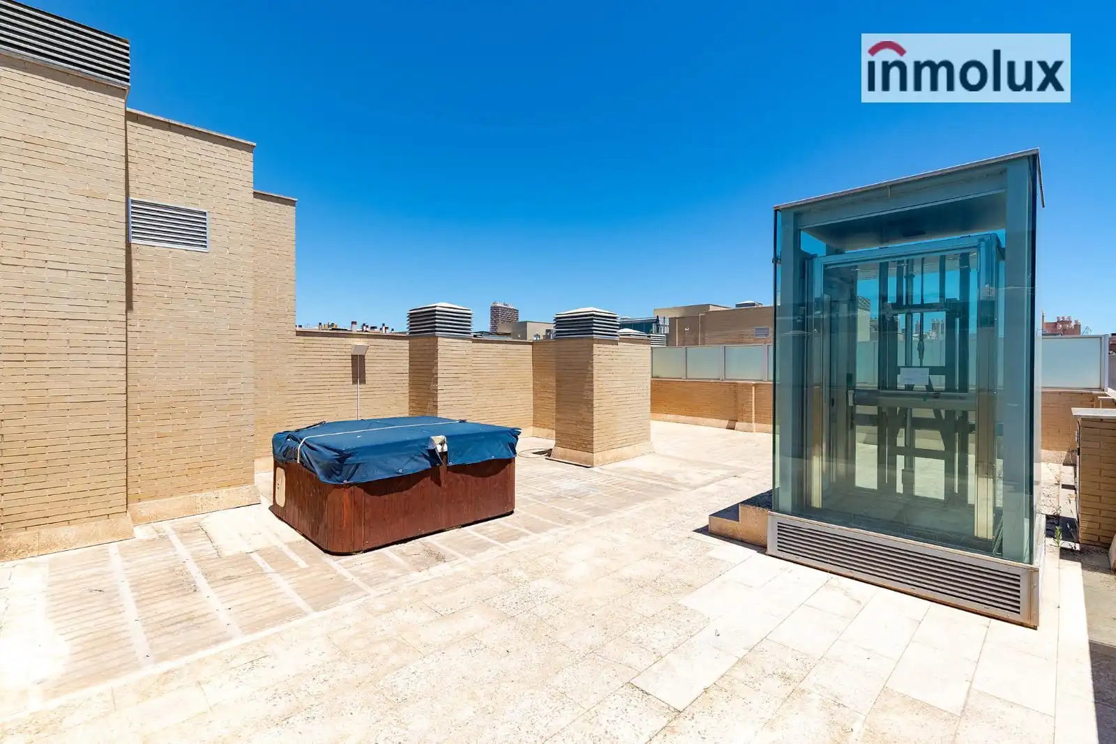 Ático con ascensor en venta en Calle Moratín, imagen 12