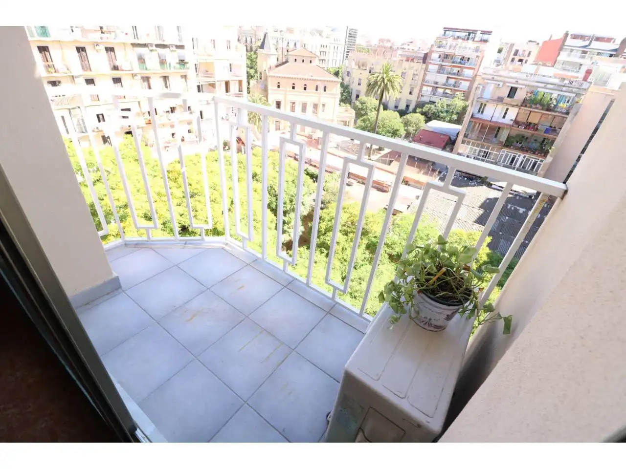 Wohnung zur Miete in Calle Girona, Dreta de l'Eixample