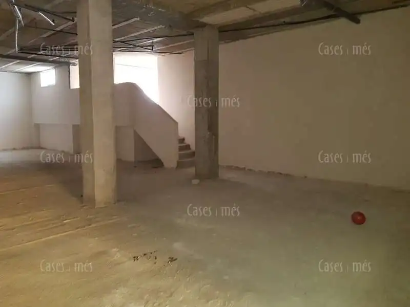 Local en venta en Rafelbuñol / Rafelbunyol