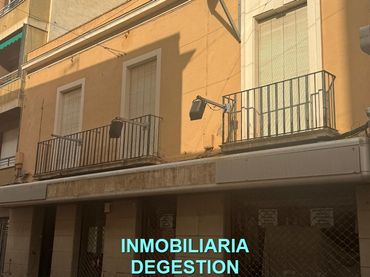Mixto residencial en venta en Pasaje del Comercio