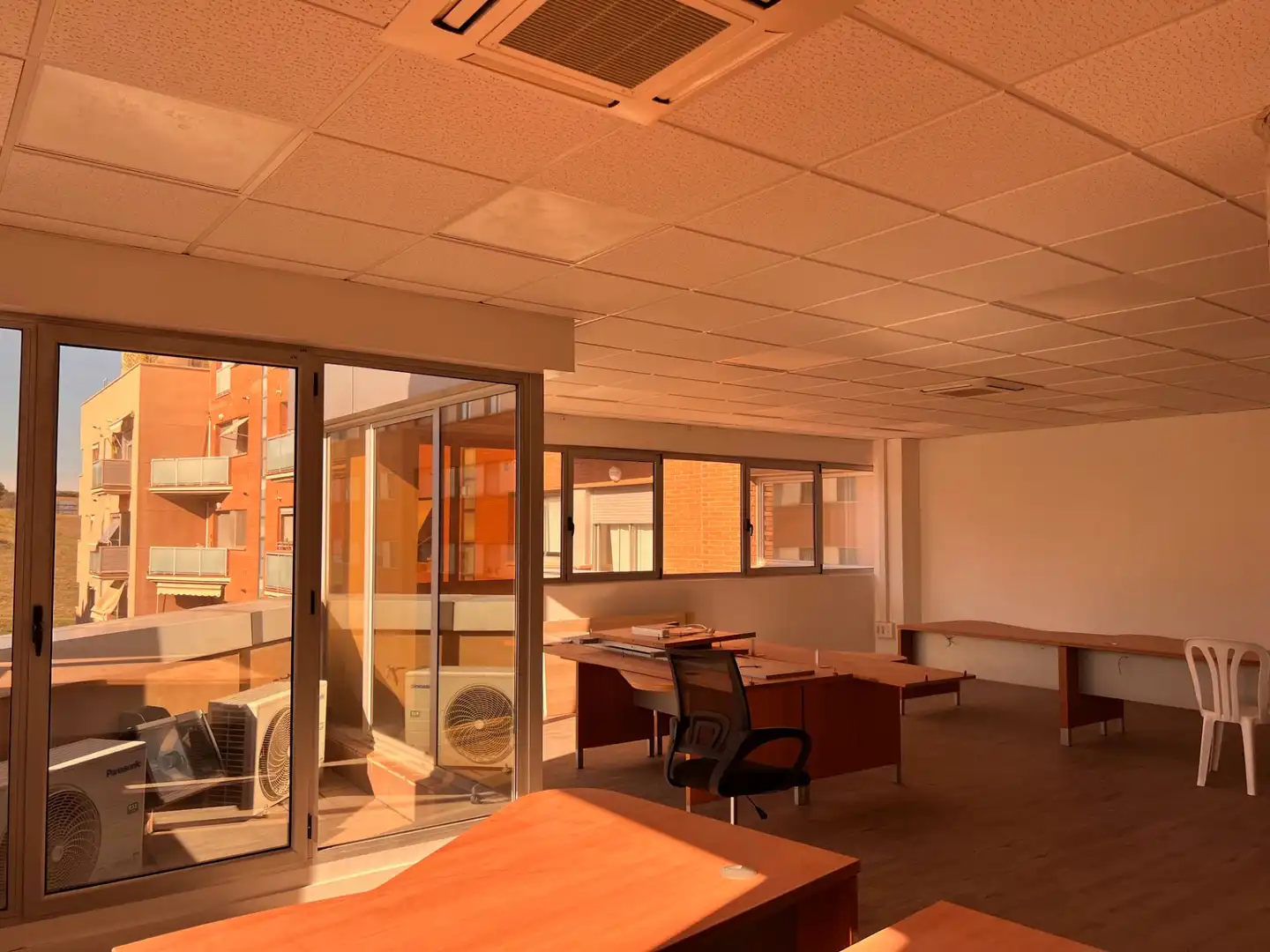 Bureau avec ascenseur à louer à Carrer de Francesc Layret, imagen 3