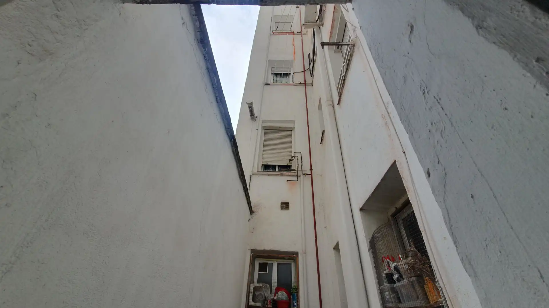 Vista exterior de Pis en venda en Madrid amb Calefacció i Moblat
