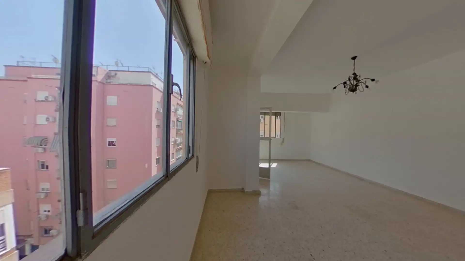 Habitación de Apartamento en venta en Almería