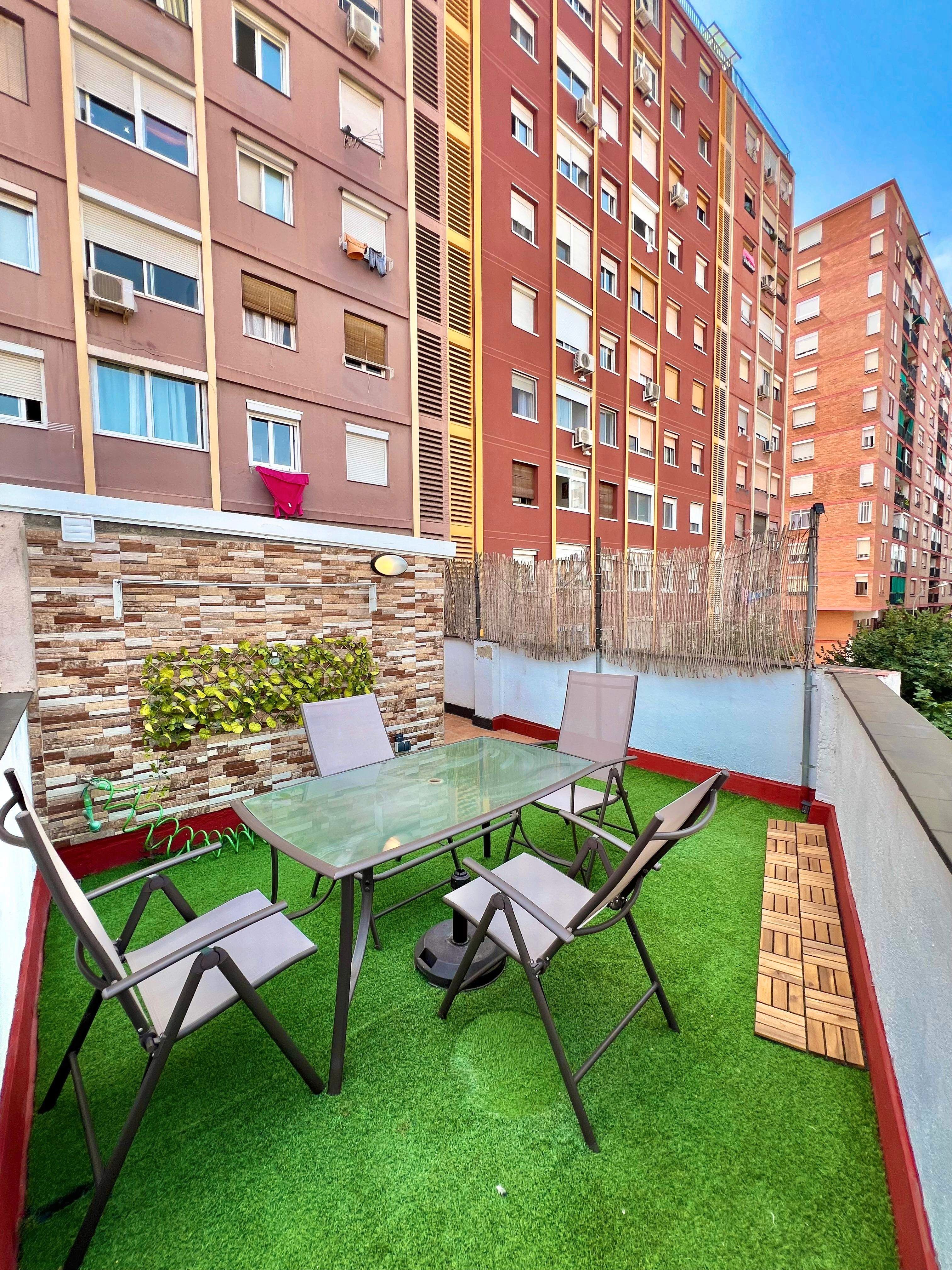 Terrassa de Dúplex en venda en L'Hospitalet de Llobregat amb Calefacció i Terrassa