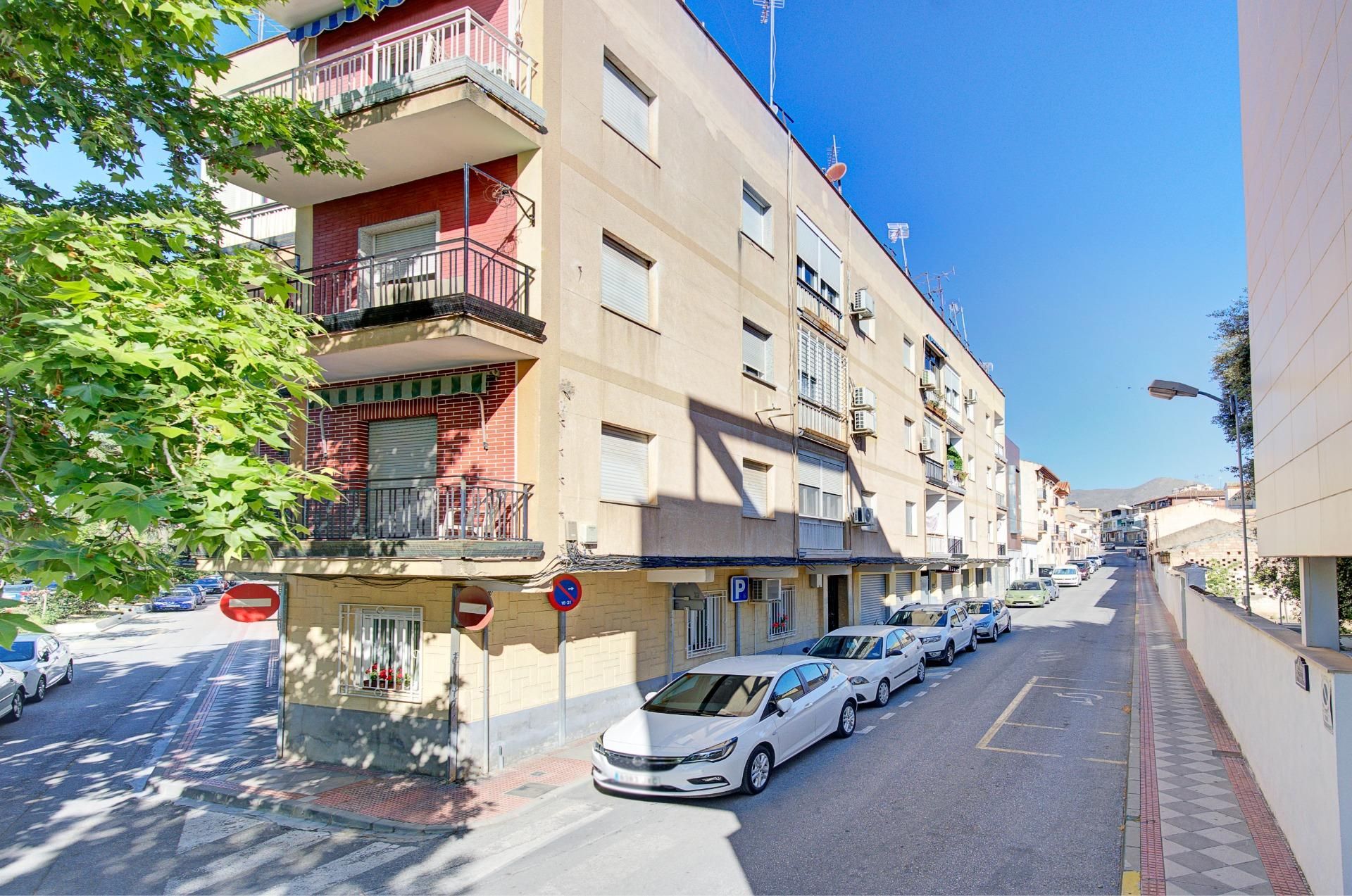 Exterior view of Flat for sale in Atarfe  with Terrace, Storage room and Balcony