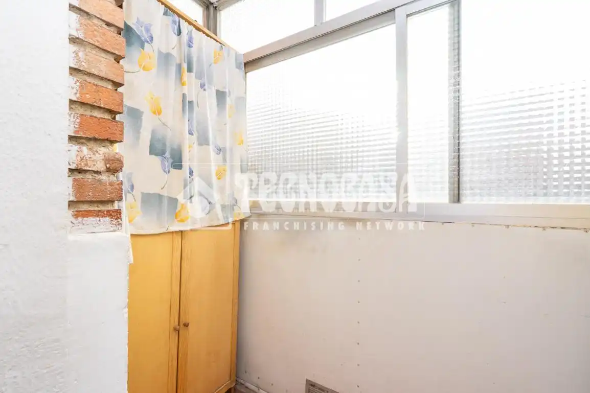 Piso en venta en Coslada con Calefacción, Terraza y Balcón