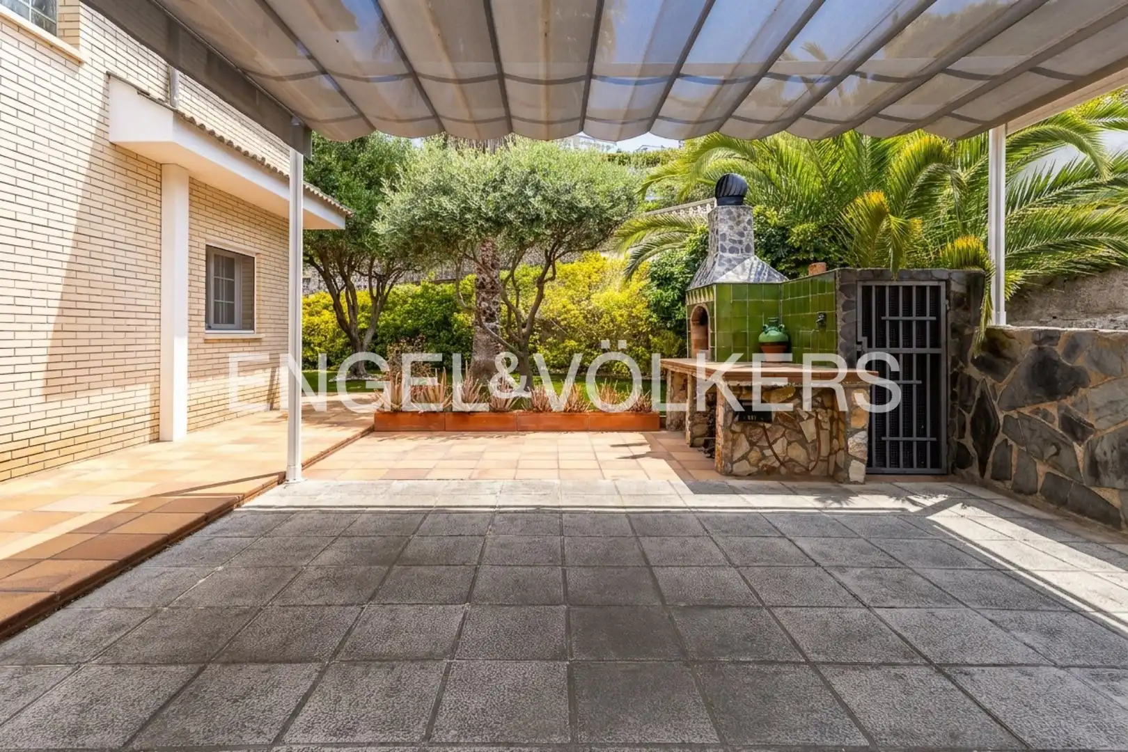 Terrace of Houses for sale in Sant Cebrià de Vallalta  with Heating, Private garden and Balcony