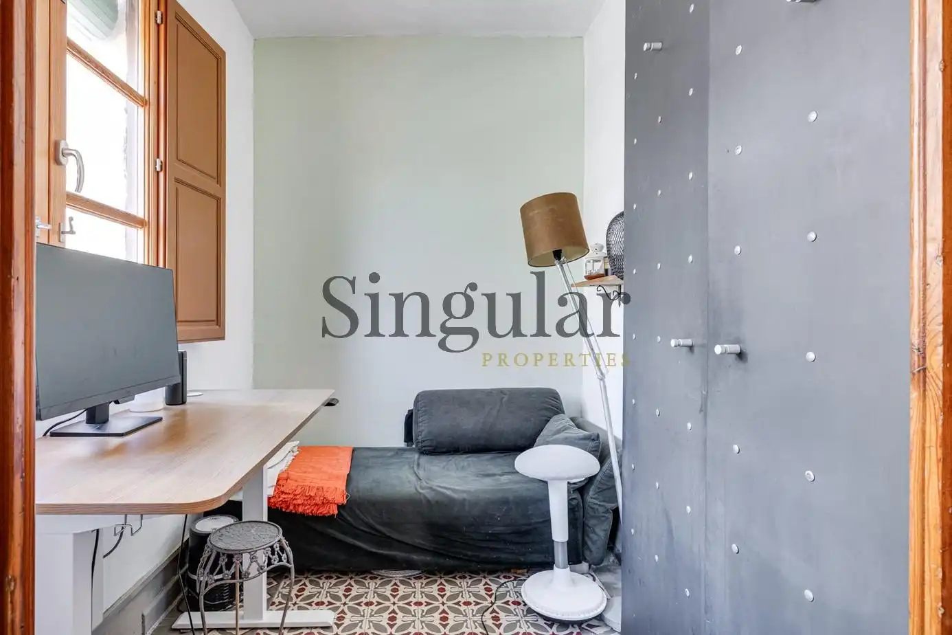 Habitación de Piso en venta en Barcelona con Aire acondicionado, Calefacción y Balcón