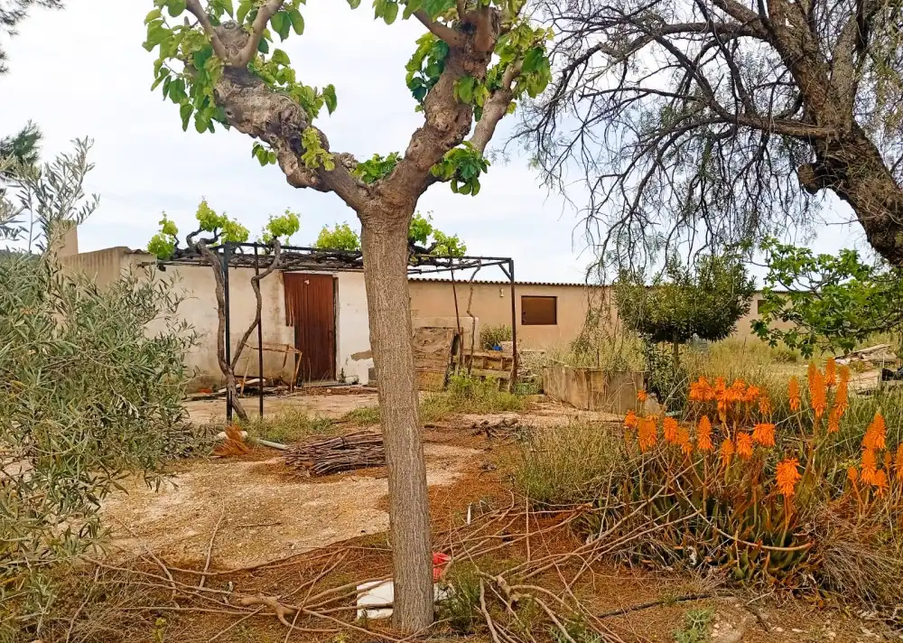 Flat for sale in Salinas