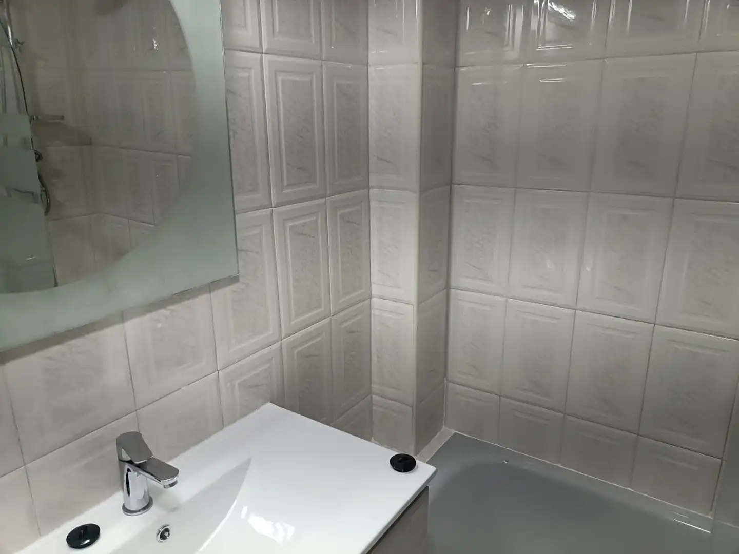 Badezimmer von Wohnung zur Miete in Granada mit Heizung, Privatgarten und Terrasse