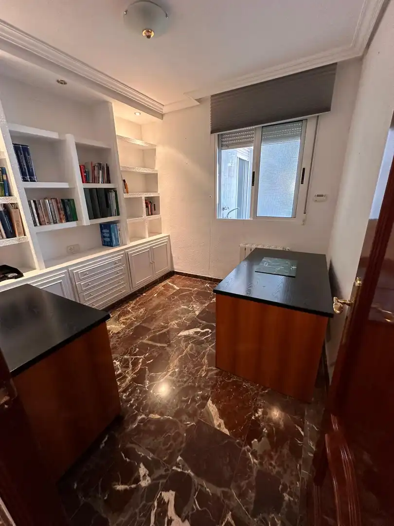 Cuina de Dúplex en venda en Jaén amb Aire condicionat, Terrassa i Balcó