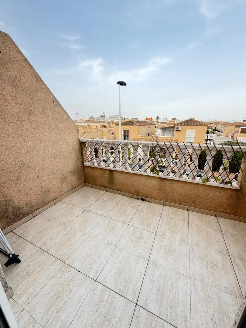 Terraza de Apartamento en venta en Torrevieja con Aire acondicionado, Balcón y Piscina comunitaria