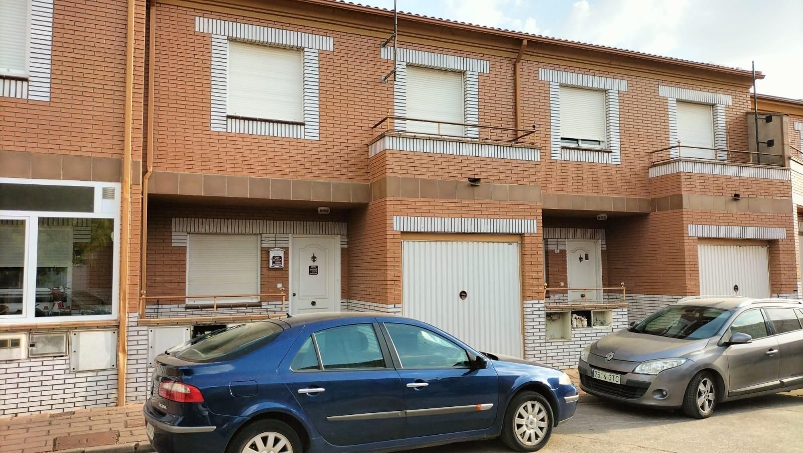 Exterior view of House or chalet for sale in Tariego de Cerrato  with Private garden