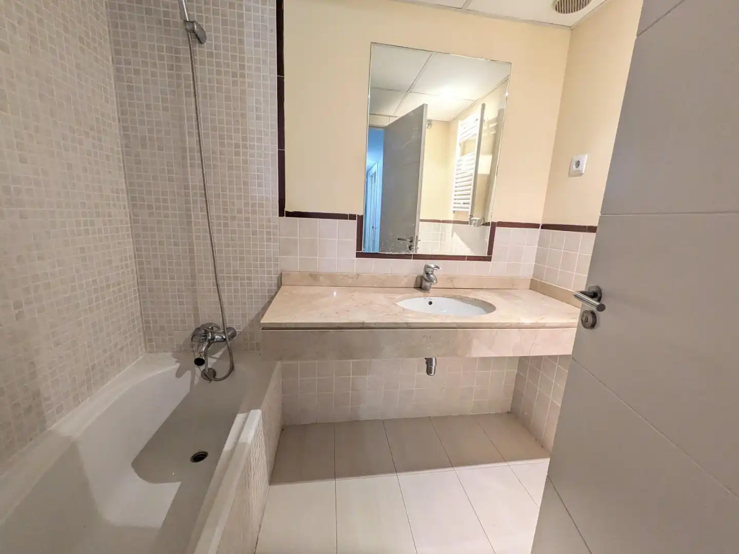 Bathroom of Flat for sale in Yebes - Valdeluz