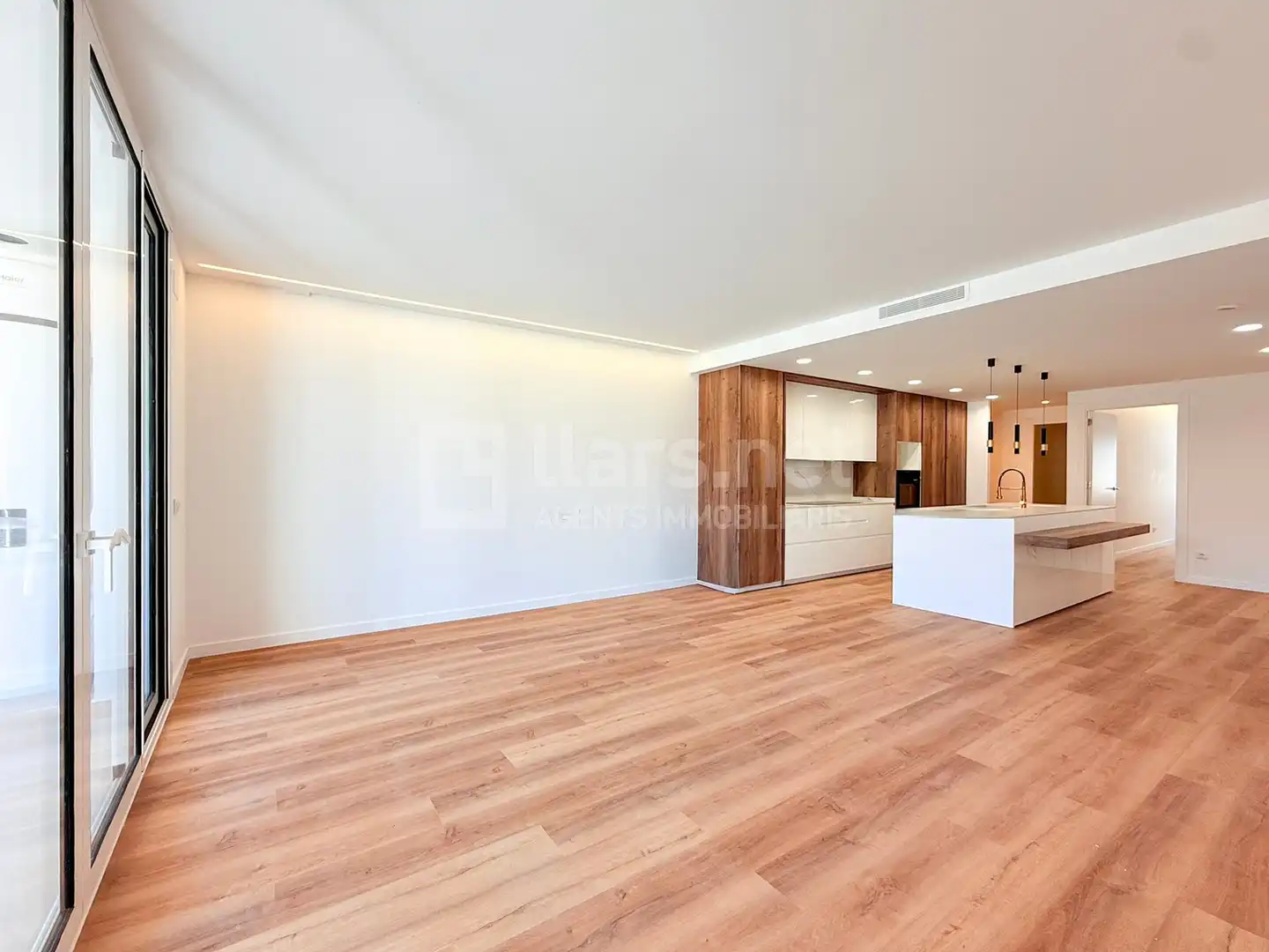 Wohnzimmer von Wohnung zum Verkauf in Vilanova i la Geltrú mit Klimaanlage, Parkett und Terrasse