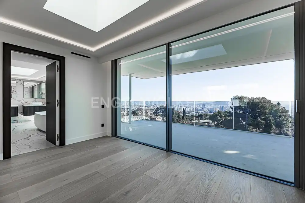 Sala de estar de Casa o chalet en venta en Barcelona con Aire acondicionado, Calefacción y Jardín privado
