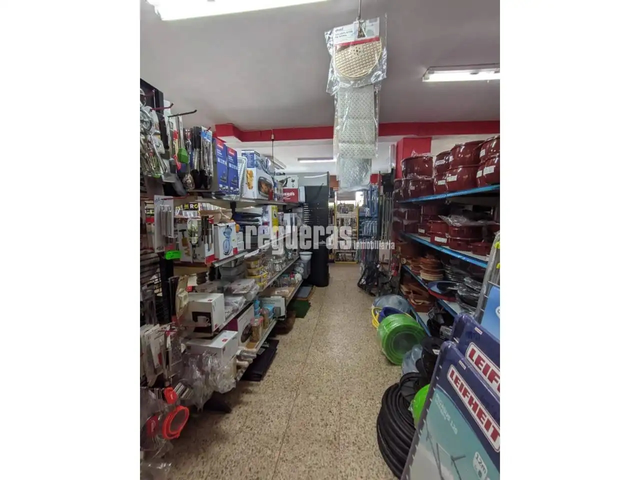 Local comercial en venda a Calle Favila, imagen 11