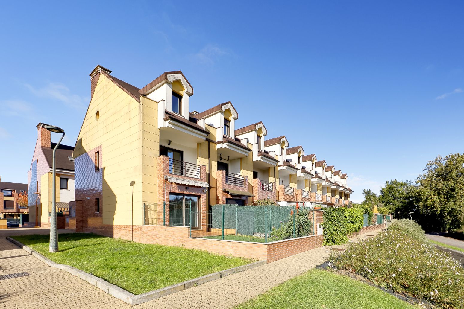 Exterior view of Single-family semi-detached for sale in Gijón   with Heating, Private garden and Terrace