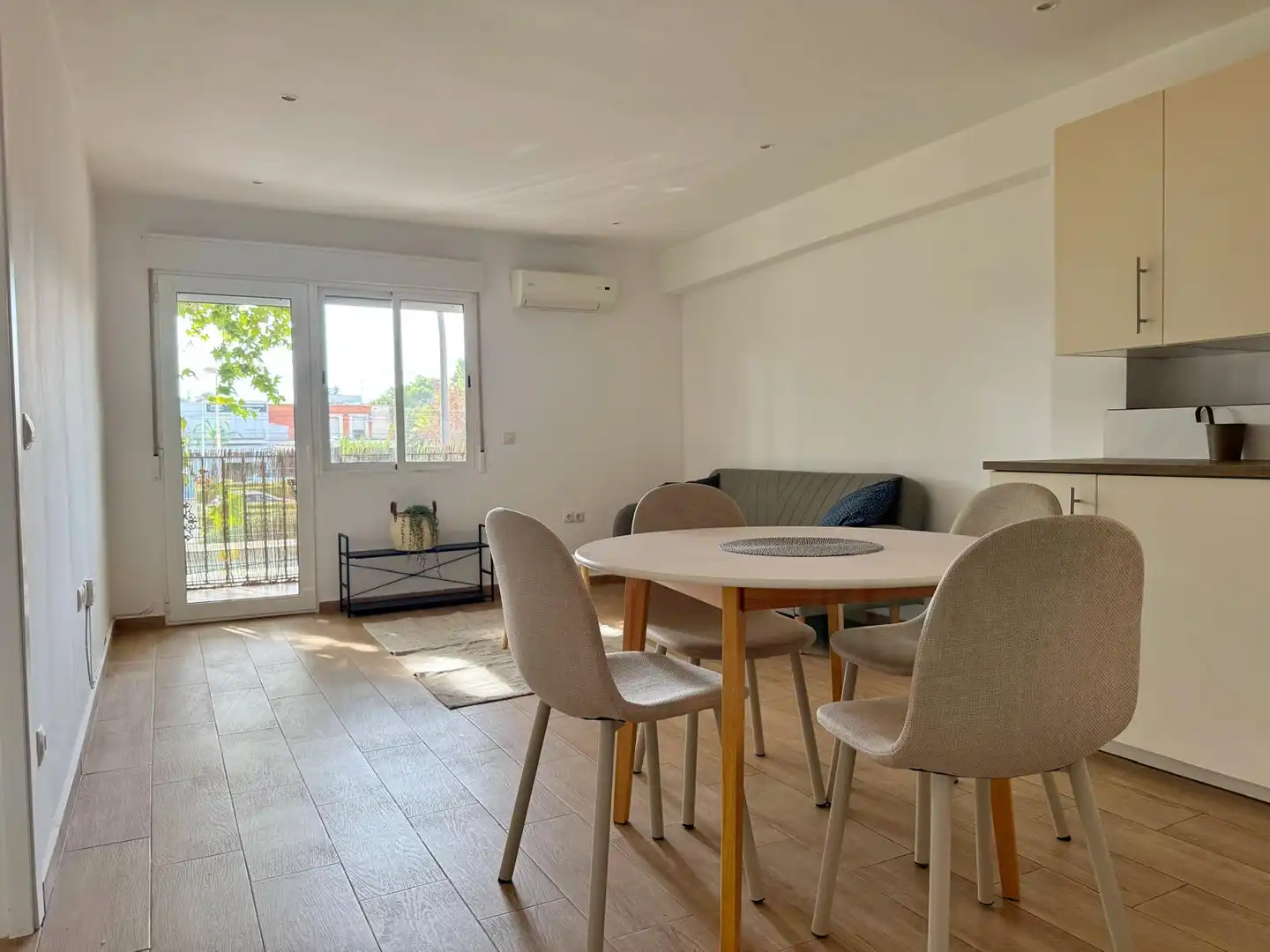 Appartamento con terrazza in vendita a Plaza Estación
