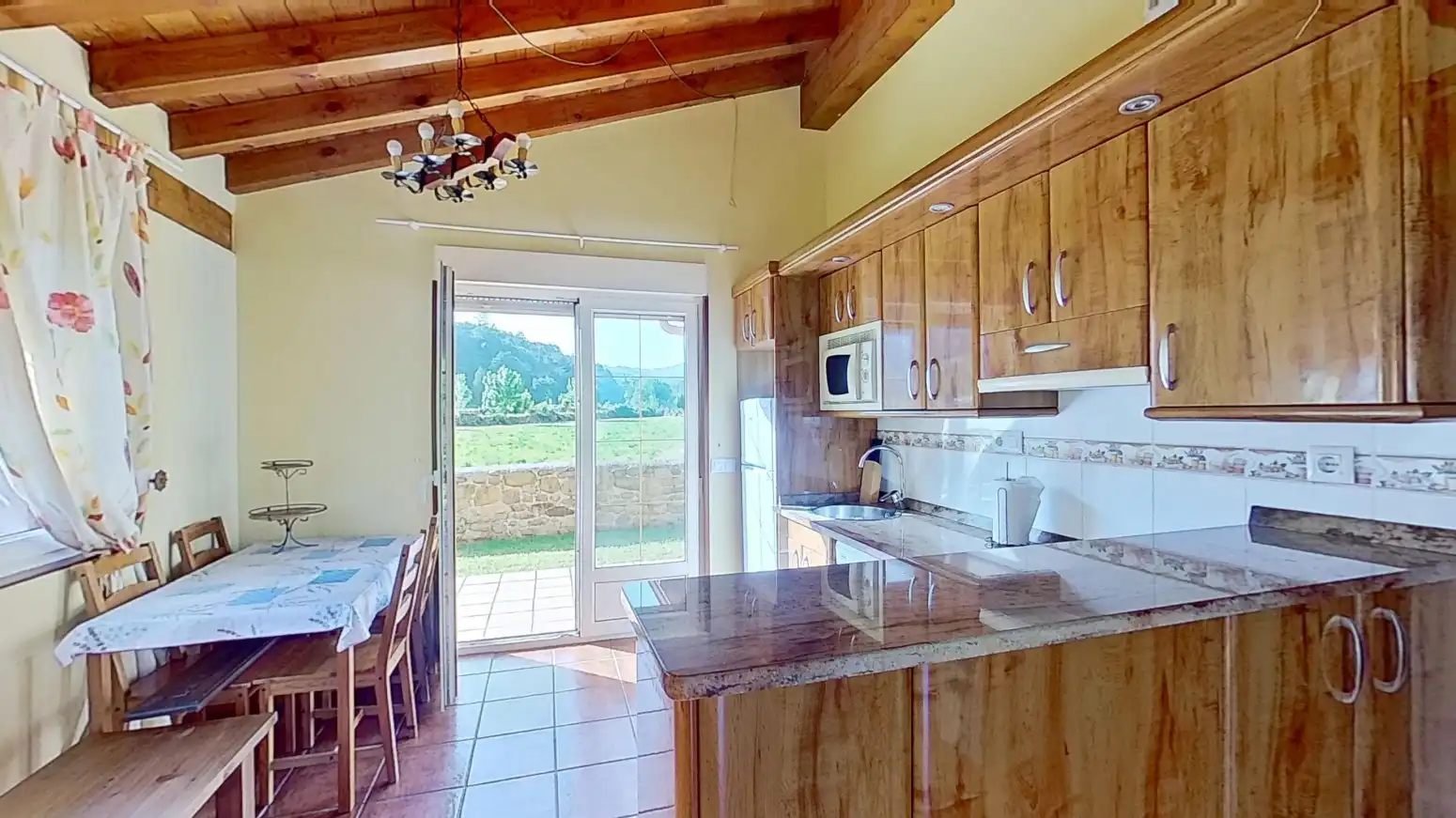 Cocina de Casa o chalet en venta en Santiurde de Toranzo con Calefacción, Jardín privado y Amueblado