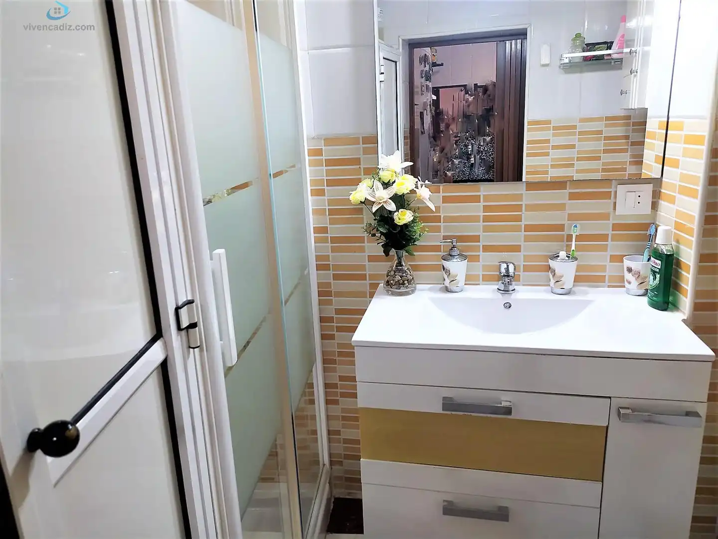 Bathroom of Houses for sale in Cádiz  with Air Conditioner, Terrace and Storage room