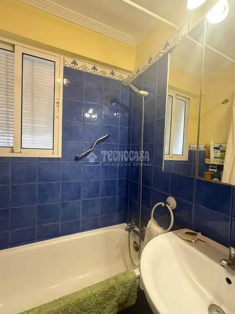 Baño de Piso en venta en Alicante / Alacant con Balcón