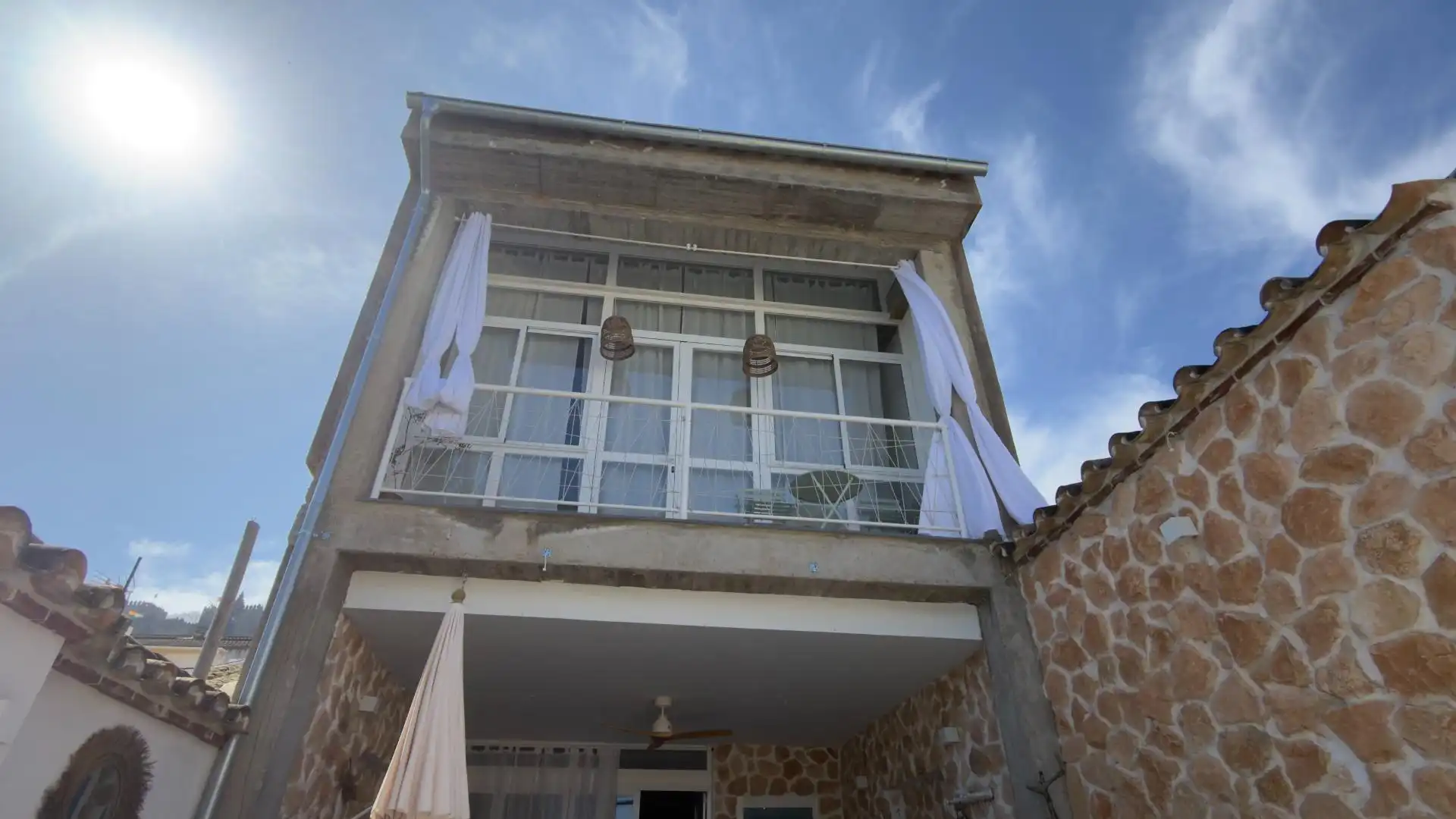 Vista exterior de Casa o xalet en venda en Almodóvar del Río amb Aire condicionat, Calefacció i Terrassa