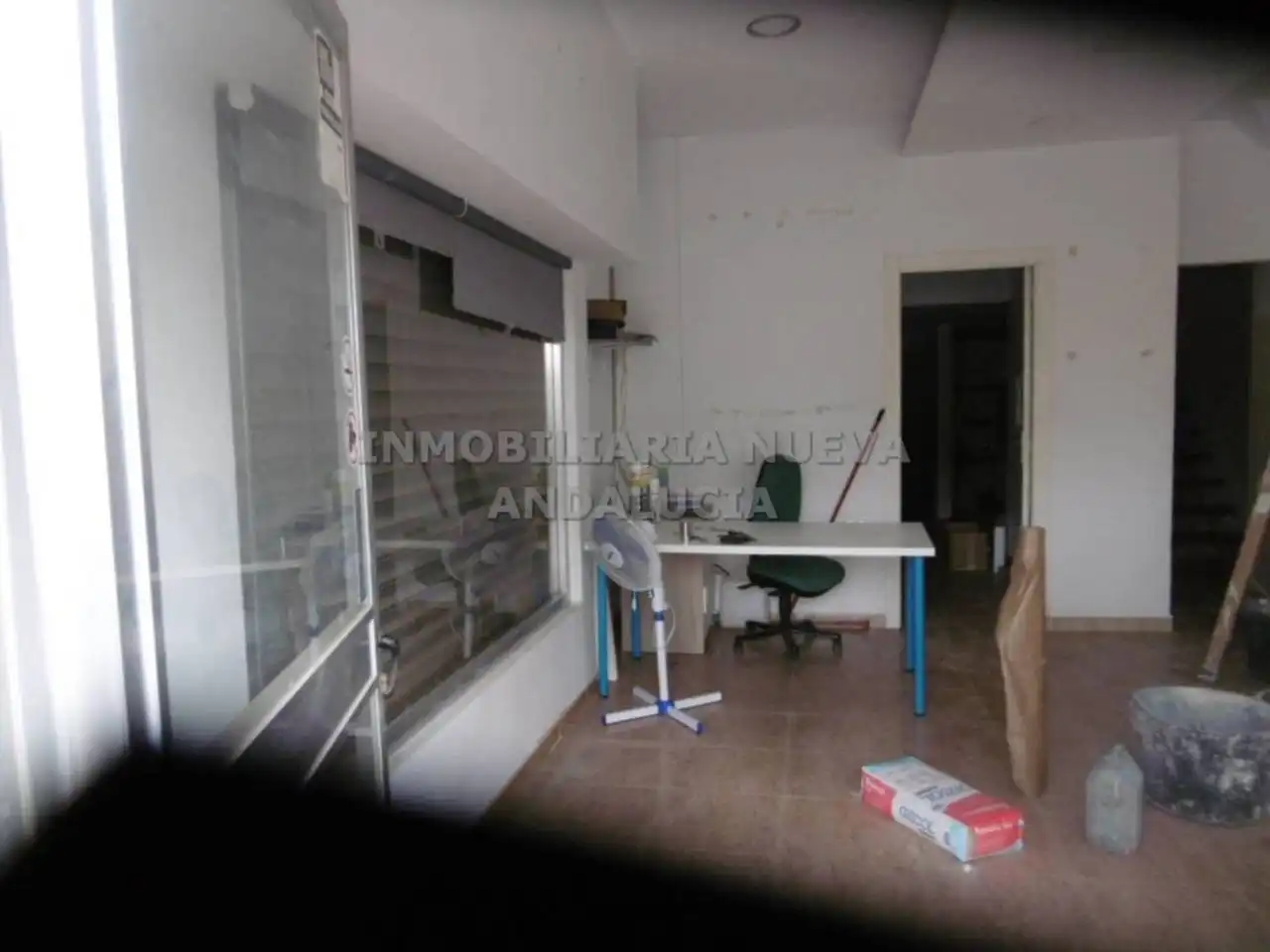 Local comercial de lloguer a Nueva Andalucía