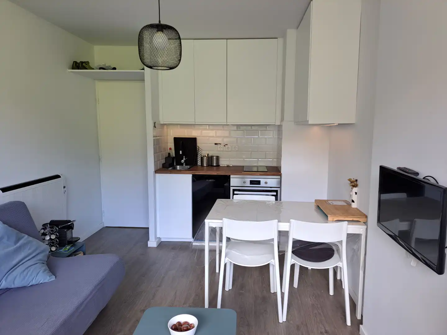 Cuina de Apartament en venda en Saint - Pierre - dels - Forcats amb Terrassa i Moblat