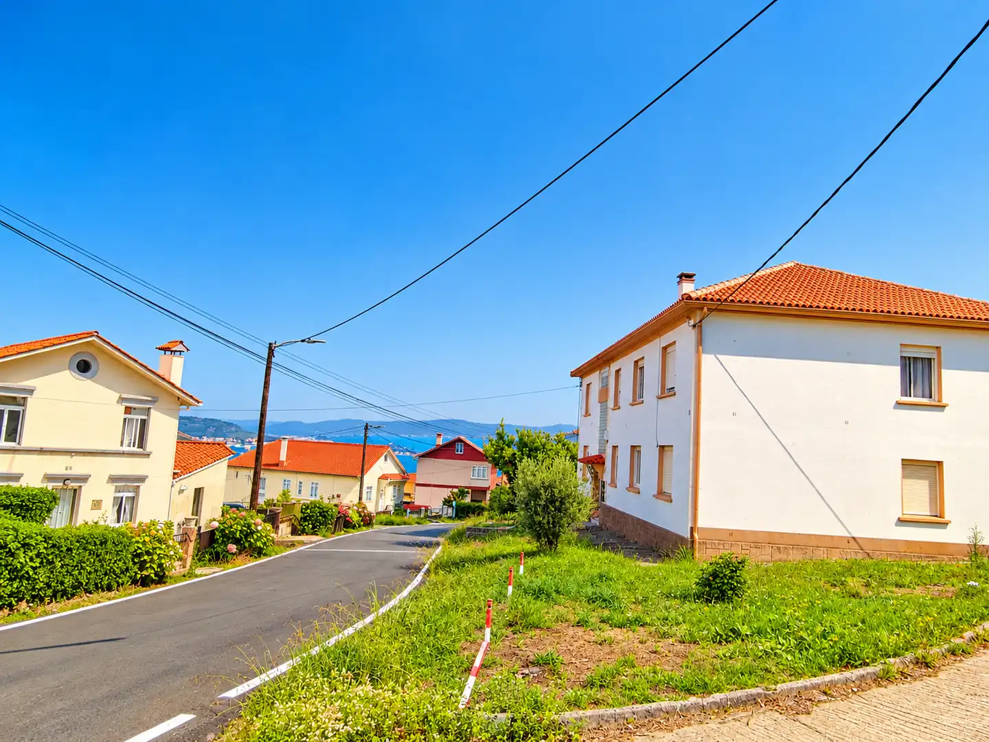 Vista exterior de Edificio en venta en Fene, A Coruña