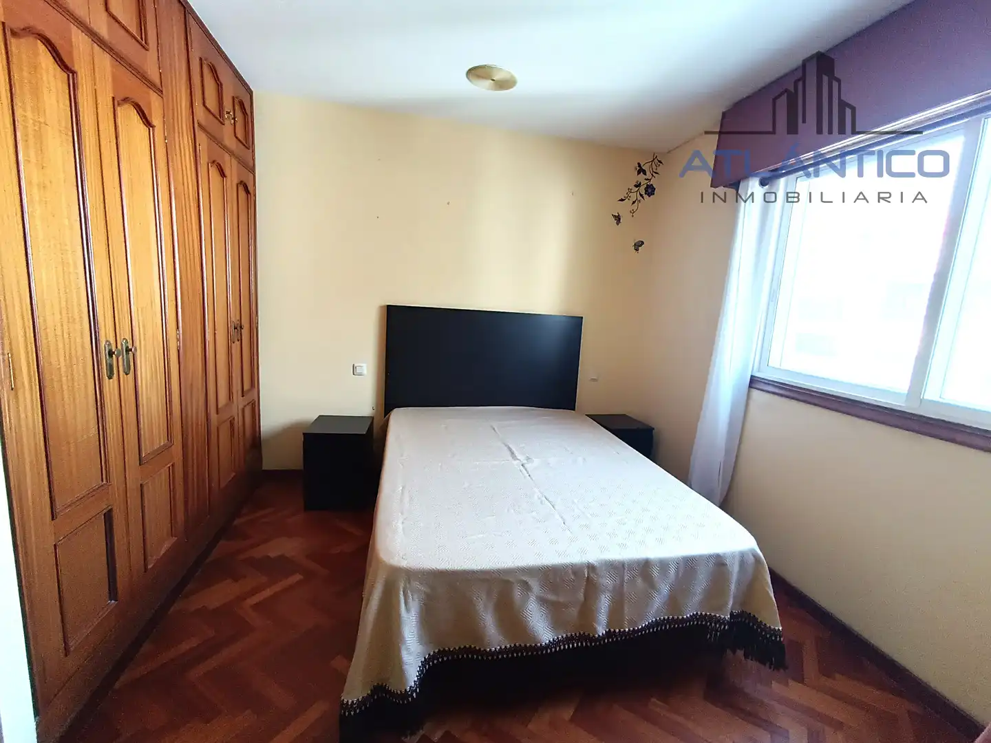Habitación de Apartamento en venta en A Coruña Capital  con Parquet, Trastero y Amueblado