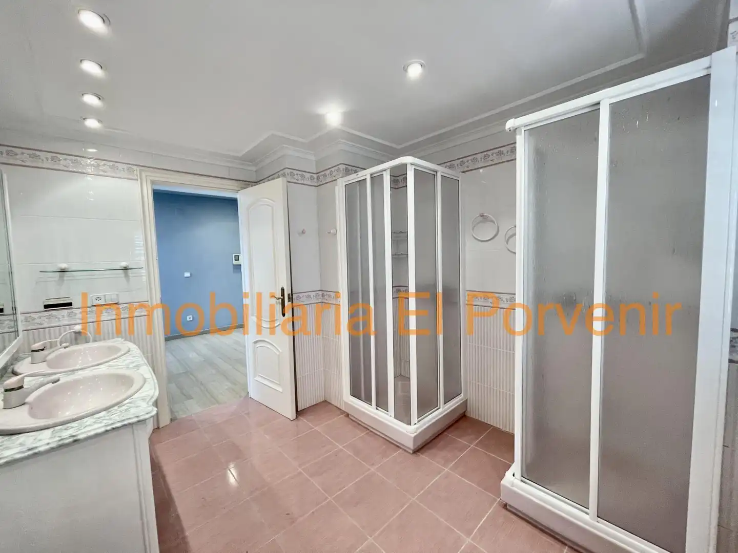 Baño de Casa o chalet en venta en Torrent con Jardín privado, Terraza y Trastero