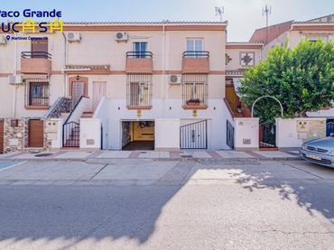 Adosado con piscina en venta en Avenida Avenida Parque 31