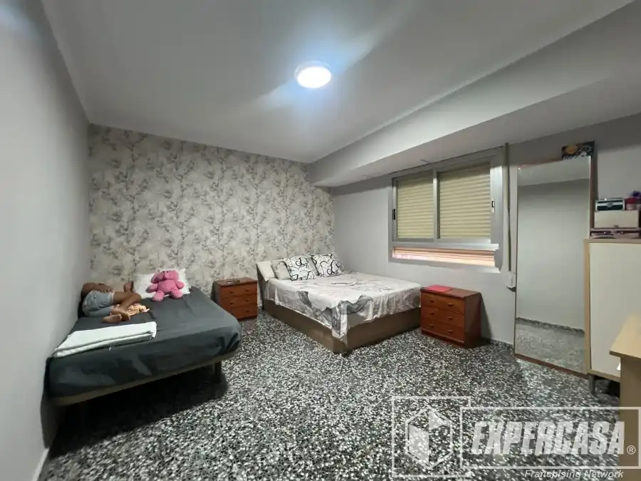 Flat with lift for sale in Alaquàs, imagen 5