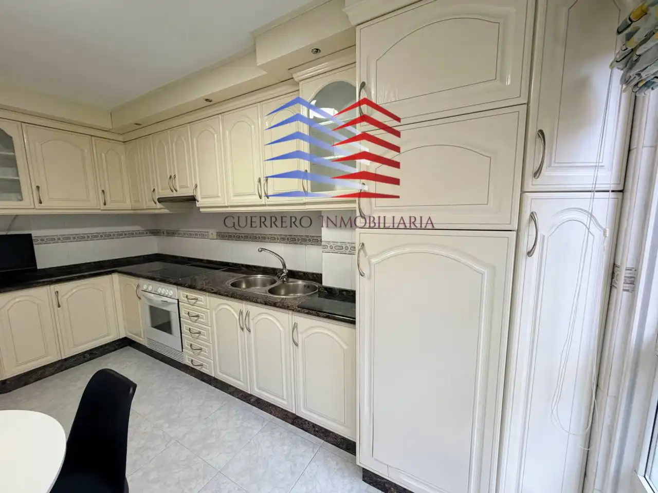 Kitchen of Flat for rent in Ourense Capital   with Heating, Terrace and Furnished
