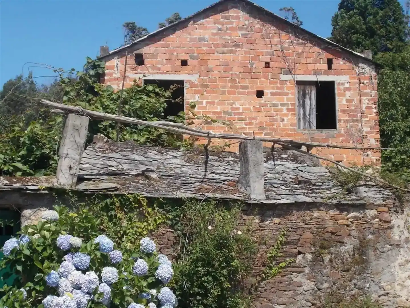 Vista exterior de Casa o chalet en venta en Lugo con Jardín privado, Amueblado y Horno
