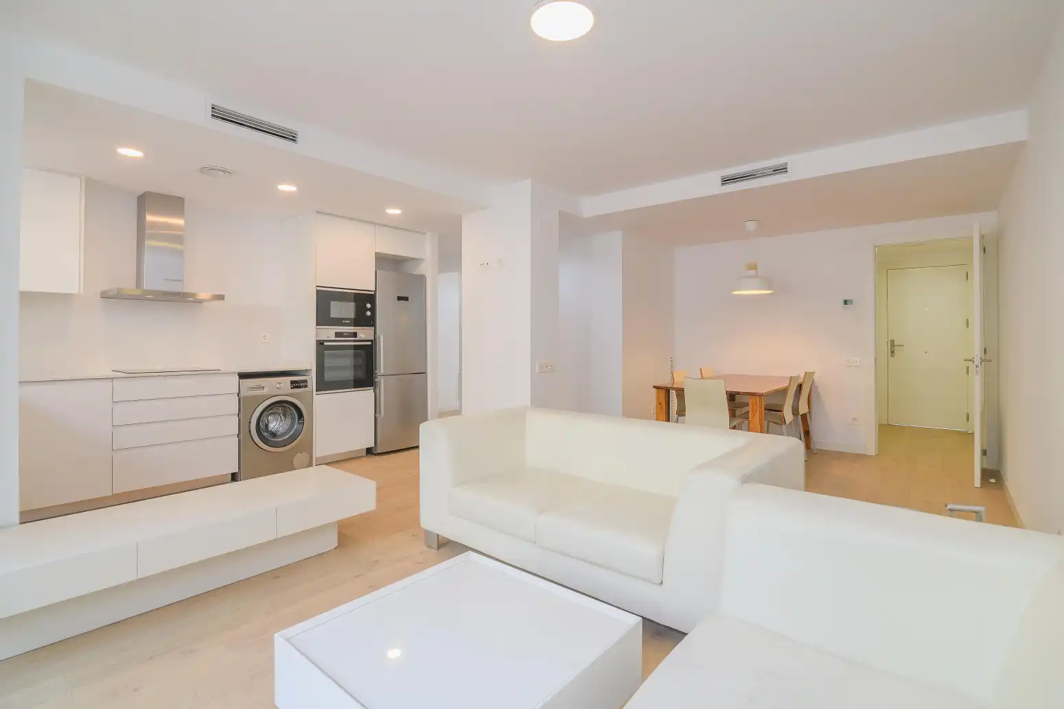 Living room of Flat for sale in Sant Boi de Llobregat  with Air Conditioner, Heating and Balcony