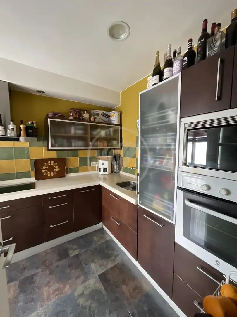 Küche von Wohnung zum Verkauf in Linares mit Klimaanlage