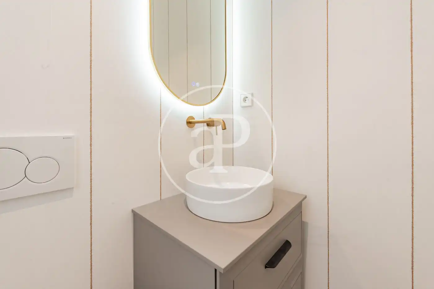 Baño de Piso en venta en Madrid con Aire acondicionado, Calefacción y Terraza