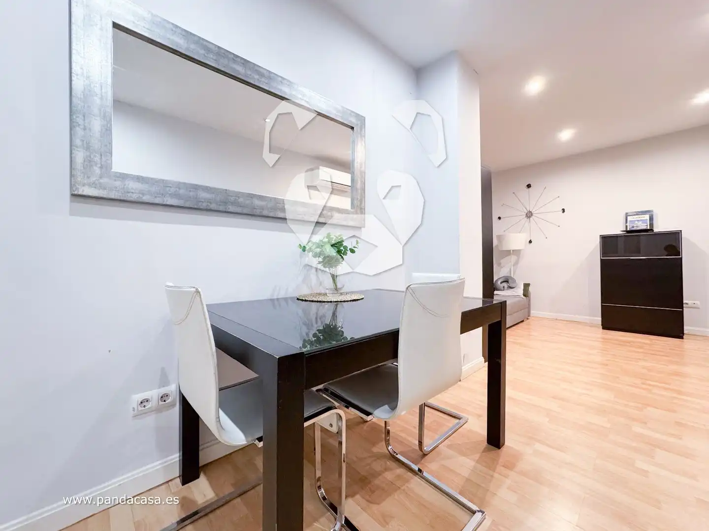 Dining room of Flat for rent in Madrid  with Air Conditioner, Heating and Furnished