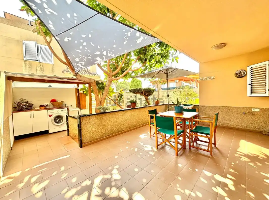 Terraza de Casa adosada en venta en Sagunto / Sagunt con Aire acondicionado, Calefacción y Jardín privado