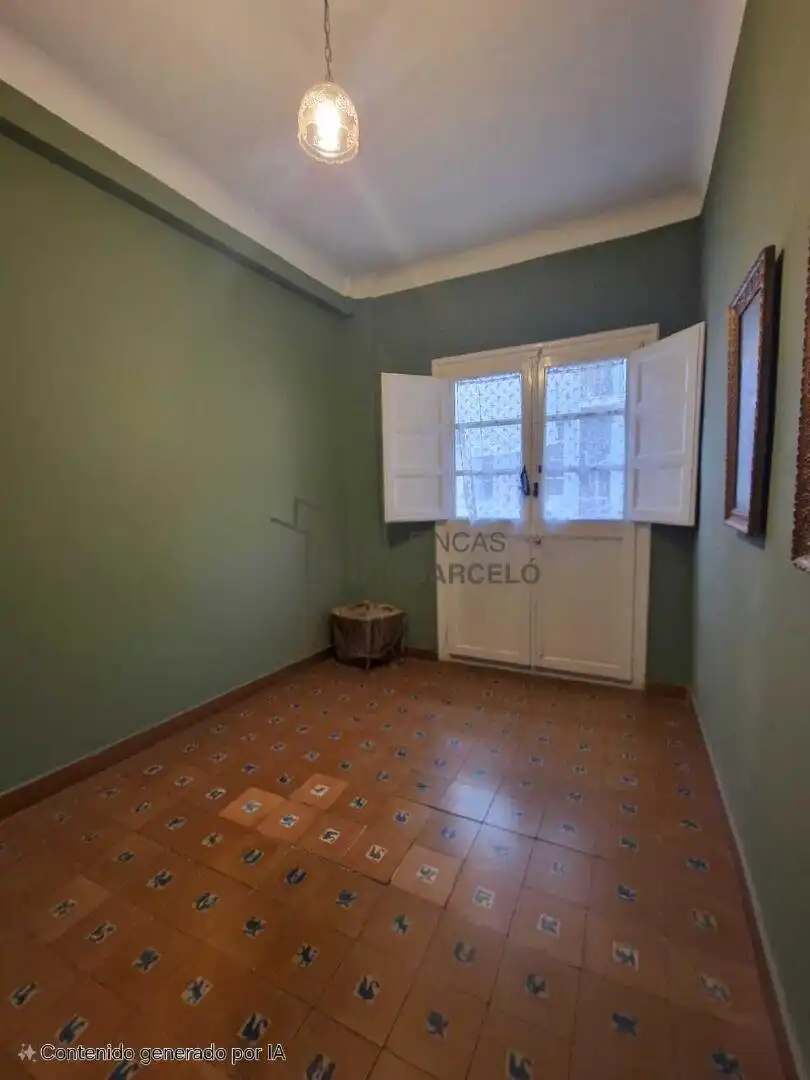 Flat for sale in Paseo Constitución - Las Damas