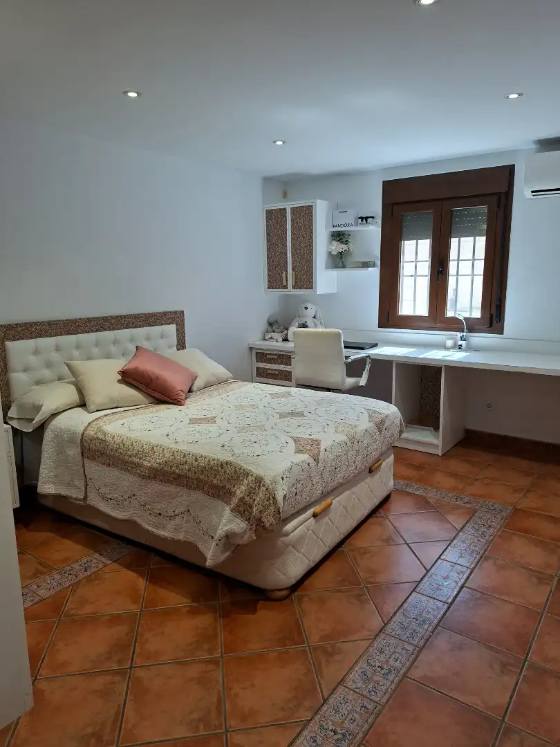 Bedroom of Houses for sale in Mejorada del Campo  with Heating, Private garden and Storage room