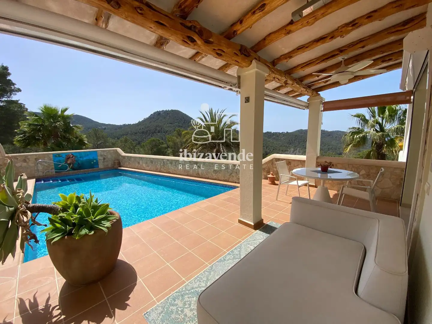 Haus mit Pool zur Miete in Casa Isabel