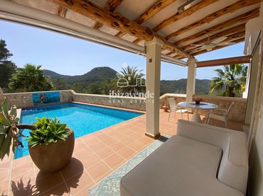 Casa amb piscina de lloguer a Casa Isabel