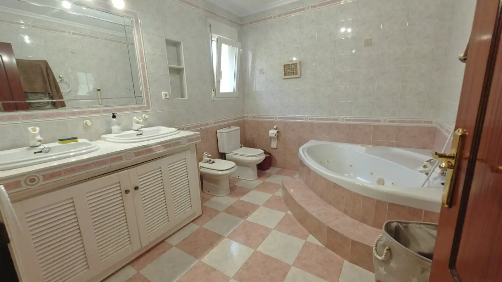 Bany de Casa o xalet en venda en Dénia amb Aire condicionat, Calefacció i Jardí privat