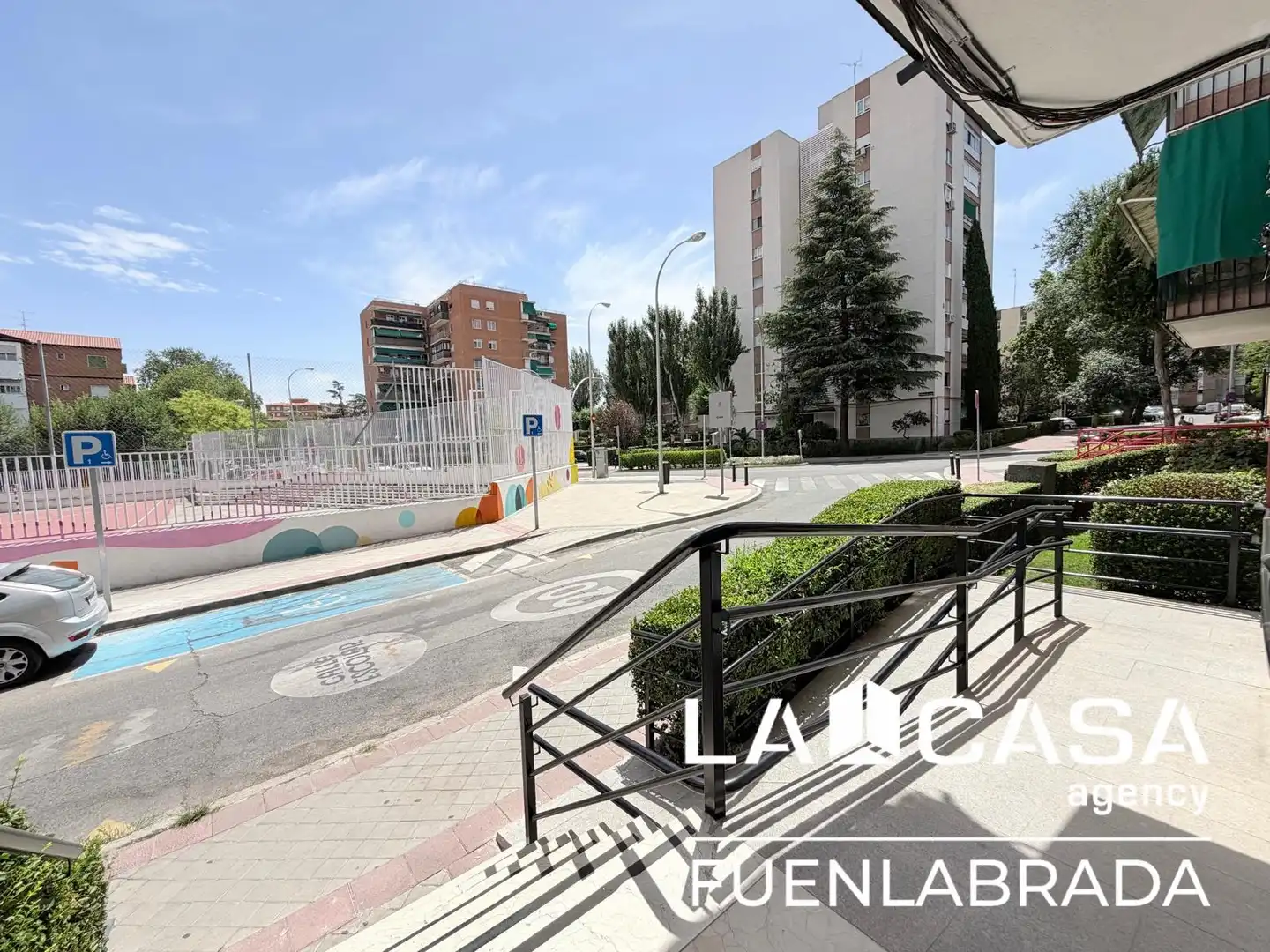 Vista exterior de Pis en venda en Madrid amb Calefacció, Terrassa i Traster