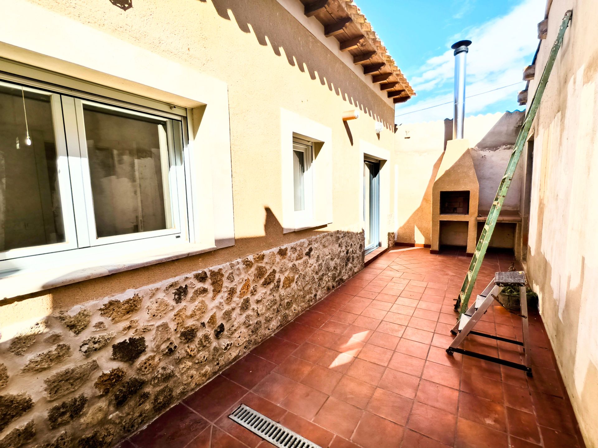Terrace of House or chalet for sale in Ampudia  with Heating